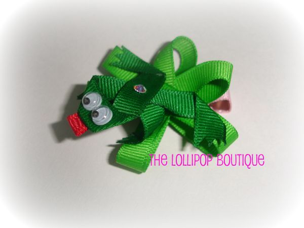 Lillypad Frogs-Frogs, lillypad, ribbon, sculpture